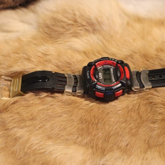 LCD Digital Watch - Picture 5 of 6